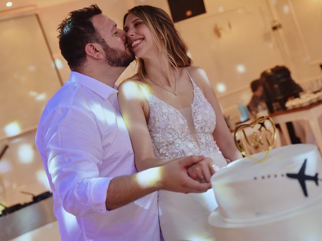 El casamiento de Patricio y Azul en Burzaco, Buenos Aires 17