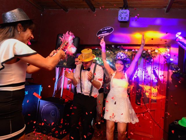 El casamiento de Alex y Aylen en Balcarce, Buenos Aires 42