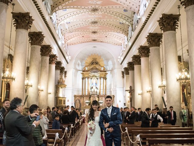 El casamiento de Alexis y Nadia en Haedo, Buenos Aires 17