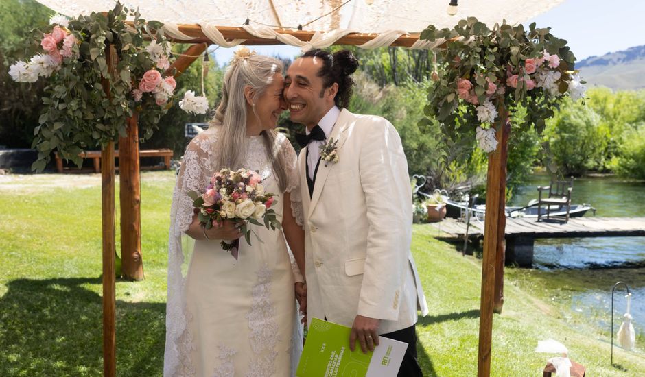 El casamiento de Alejandro  y Silvina  en Villa Llanquin, Río Negro