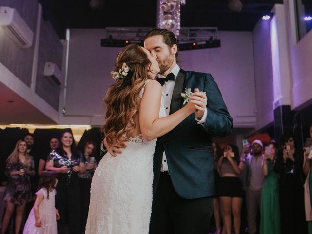 El casamiento de Max y Estefi en Temperley, Buenos Aires 26