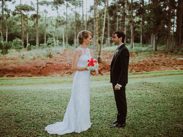 El casamiento de Aristides y Ariceldis en Montecarlo, Misiones 18