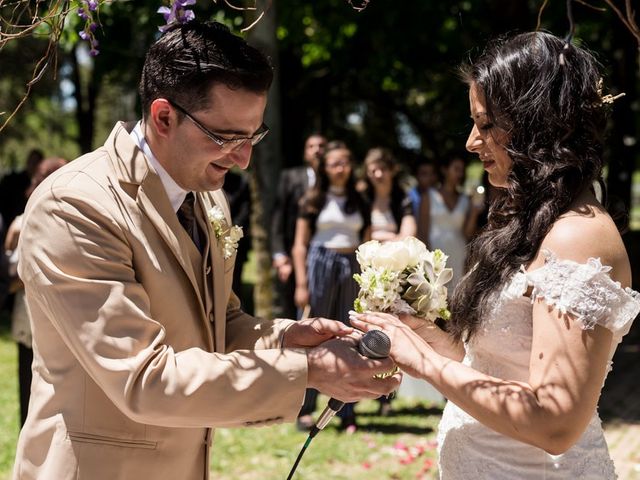El casamiento de Gastón y Carina en Burzaco, Buenos Aires 32