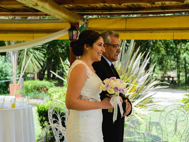 El casamiento de Santiago y Claudia en Burzaco, Buenos Aires 37