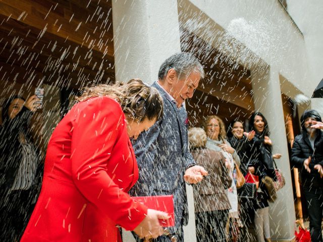 El casamiento de Raúl y Beatriz en Burzaco, Buenos Aires 23