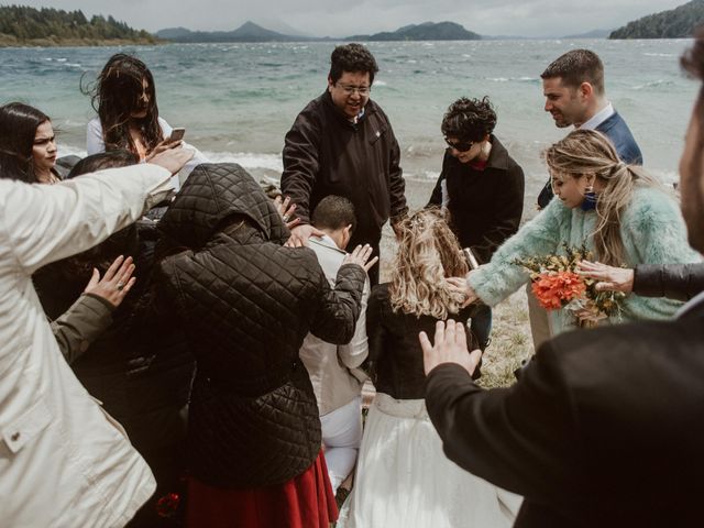 El casamiento de Emmanuel y Alejandra en Playa Bonita, Río Negro 63