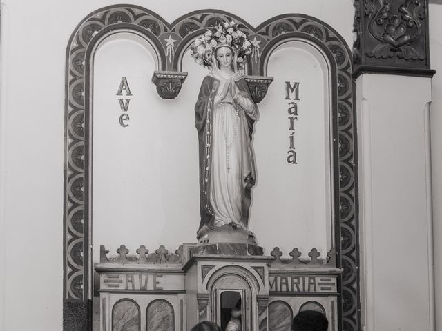 El casamiento de Javier y Belen en Rafael Calzada, Buenos Aires 17