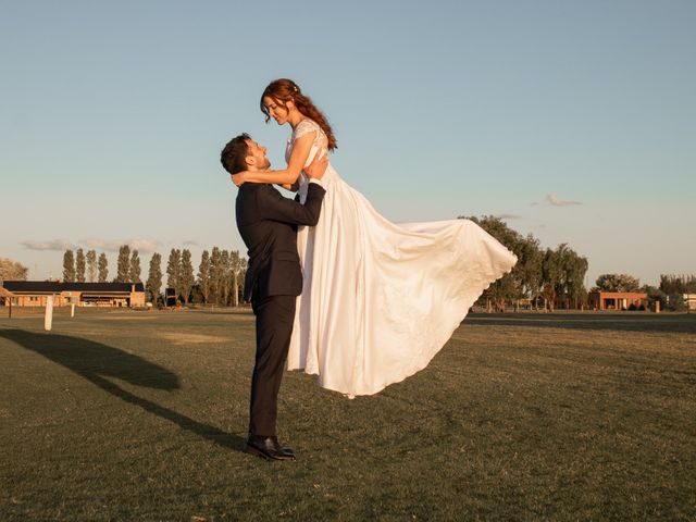 El casamiento de Javier y Belen en Rafael Calzada, Buenos Aires 32