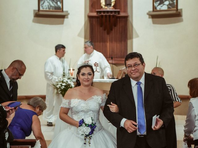 El casamiento de Julián y Yeni en Santa Fe, Santa Fe 14