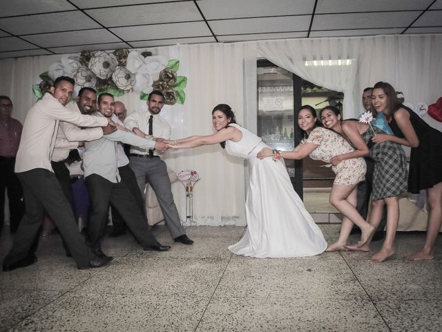 El casamiento de Ricardo y Carolina en Carilo, Buenos Aires 23