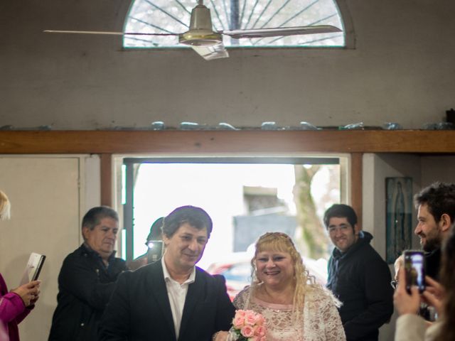 El casamiento de Mario y Alicia en Mar del Plata, Buenos Aires 14