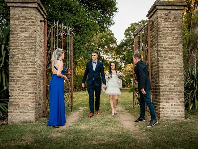El casamiento de Lautaro y Dorela en Rosario, Santa Fe 15
