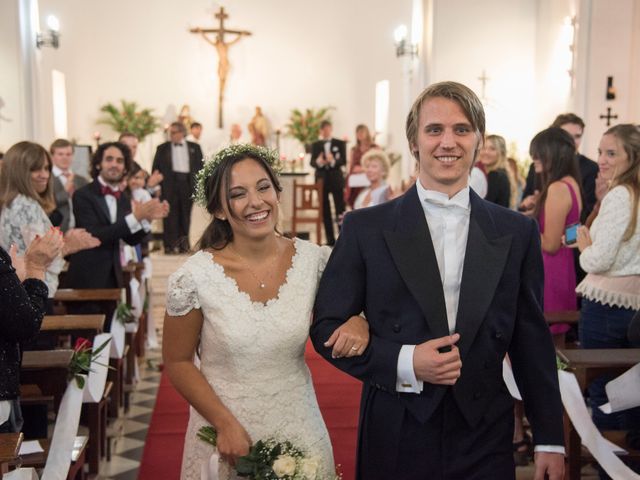 El casamiento de Jhon y Gabriela en Castelar, Buenos Aires 4