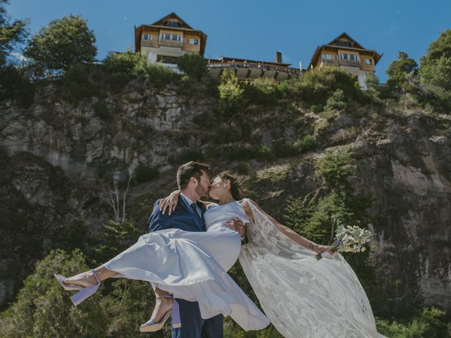 El casamiento de Ale y Flor en San Carlos de Bariloche, Río Negro 129
