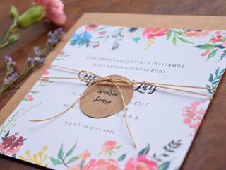 Tarjetas de casamiento con flores: un estilo alegre, relajado y colorido