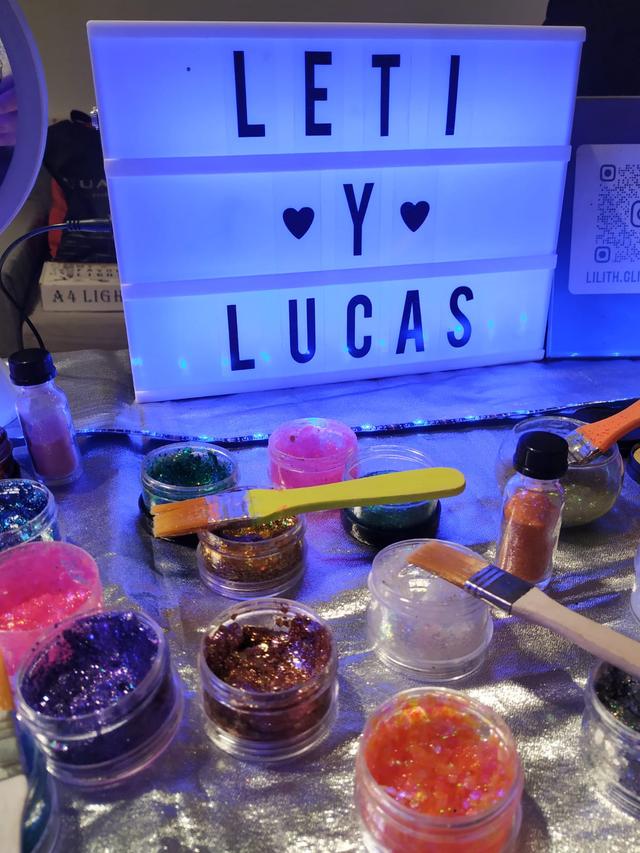 Lilith Glitter Bar - 1