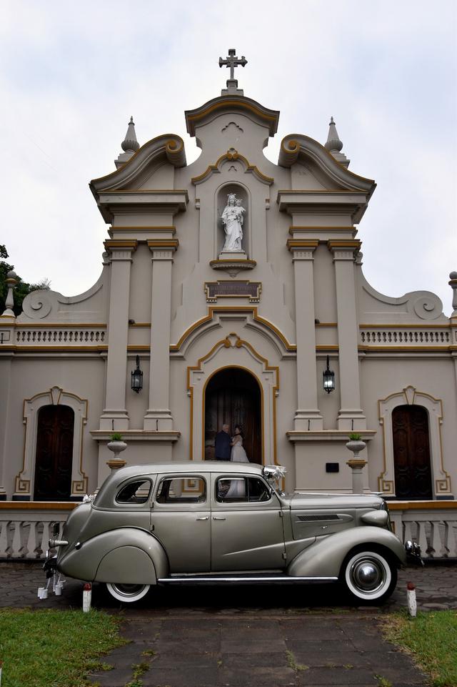 Golden Car - 2
