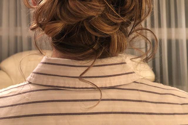 Caramía Maquillaje y Peinado 1