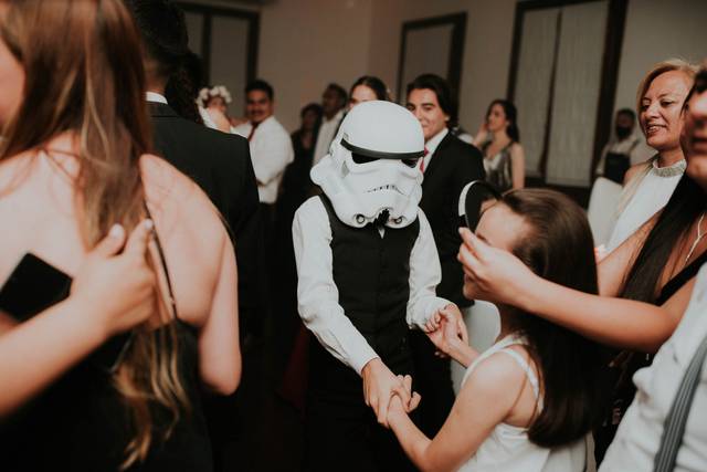 Bear & Wolf Bodas 5