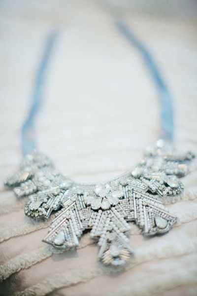 Collar azulado