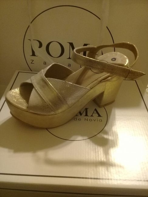 Ayuda con los zapatos. 3