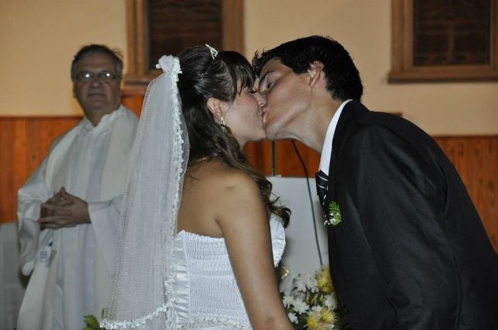 Nuestro primer beso como marido y mujer