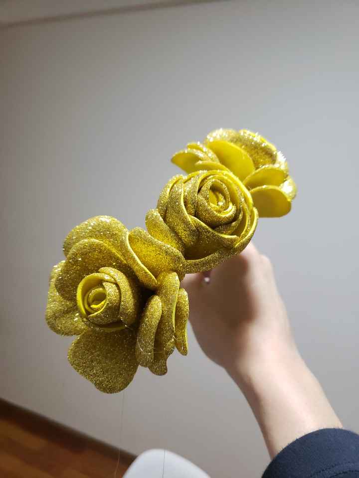 DIY de vinchas con flores en goma eva para el cotillón de tu casamiento