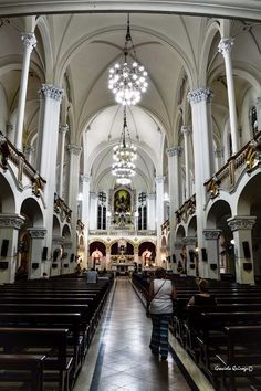Yo me caso en la iglesia ( ____ ) 9