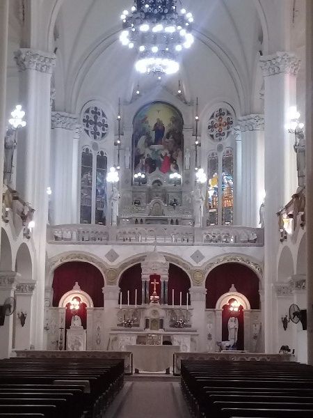 Yo me caso en la iglesia ( ____ ) 10