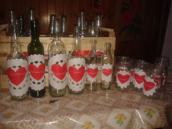 CENTRO DE MESA CON BOTELLAS