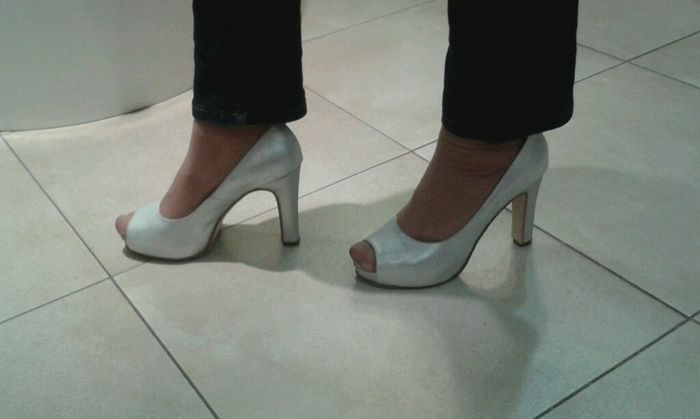 Mis zapatos y ramo :) - 1