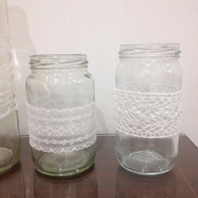 Frascos grandes con encaje para usar con flores