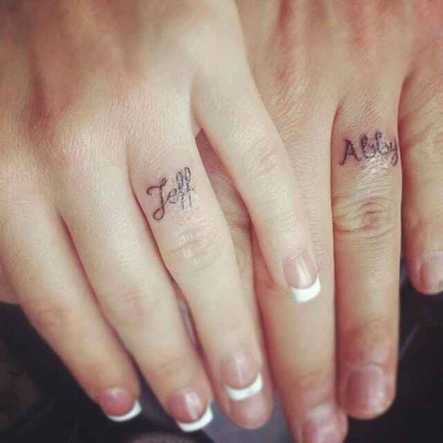 Los 45 mejores tatuajes de anillos de bodas