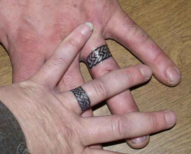 Los 45 mejores tatuajes de anillos de bodas