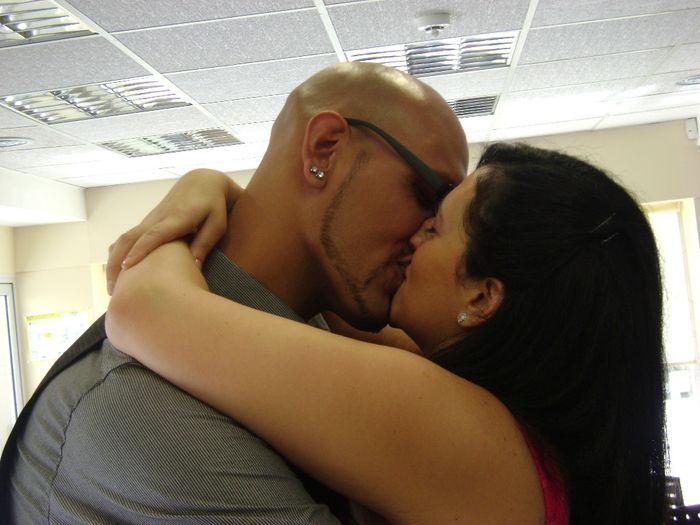 Nuestro primer beso como casados