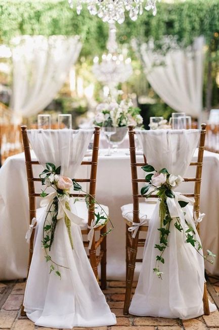 ¡9 ideas de decoración para las sillas de los novios!😍 6