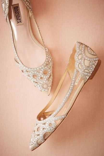 ¿Cuál de estos 6 zapatos bajos te gusta para tu look de novia?👠 6