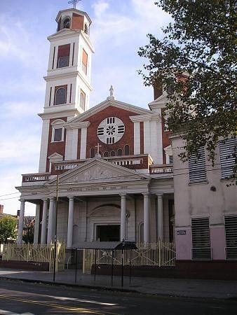 Yo me caso en la iglesia ( ____ ) 4