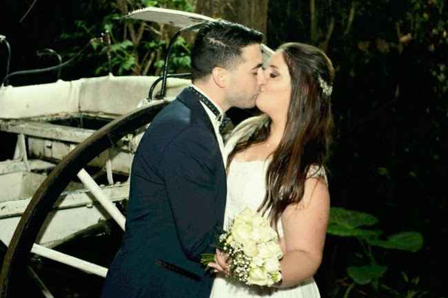 beso en la rueda