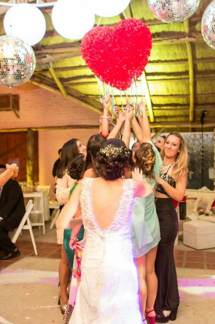 Llegaron mis dijes para las ceremonias de las cintas!! - 1