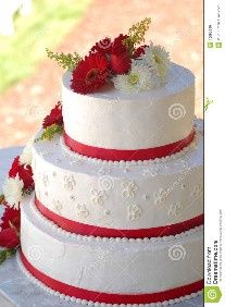 Torta roja con blanco 3
