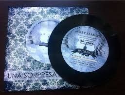 Boda moderna: temática inspirada en los 80 13