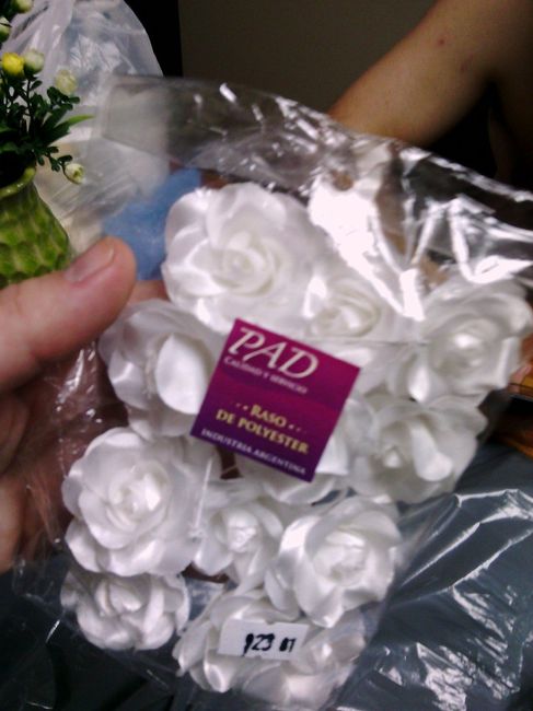 Flores para coronita de las nenas