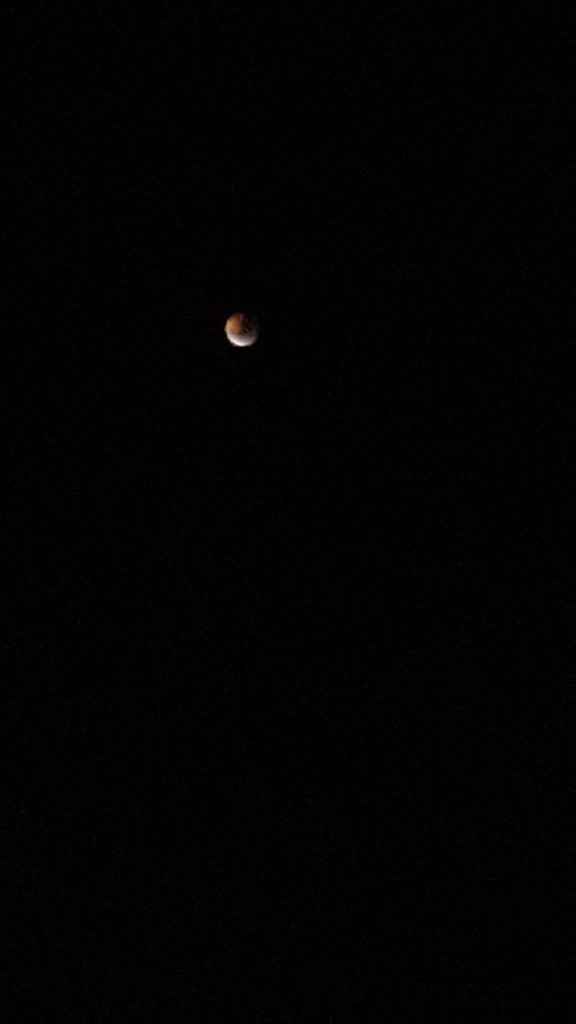 Eclipse de luna 🌒 con fm - 1