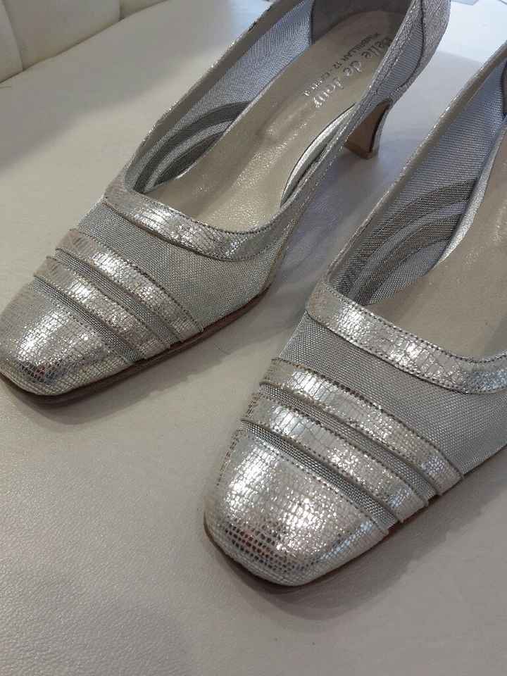 Zapatos brillantes con un toque de glamour - 1
