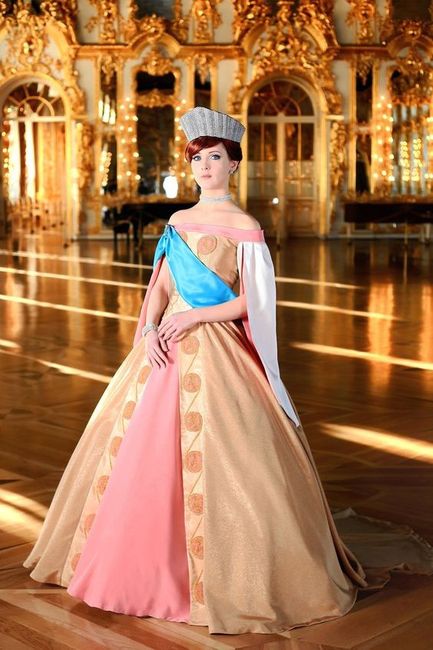 Si tuvieras que inspirarte en una princesa Disney en tu vestido....cual seria? 9