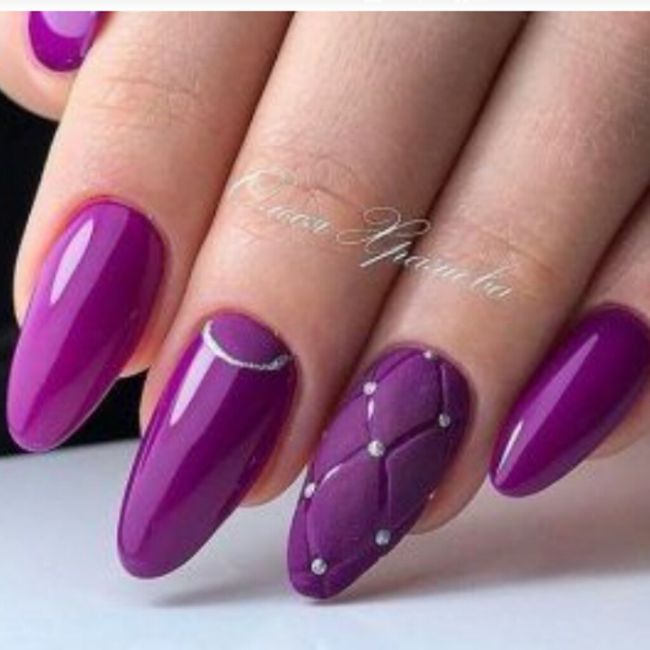 ¡Manicure violeta! 💜 3