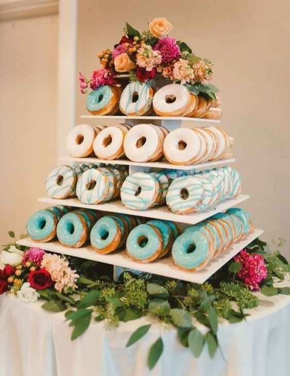 Originales tortas con donas - 7