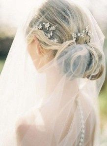 peinados de novia con tiara y velo 10