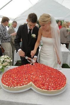 ¿Porqué se parte la torta de boda? 1